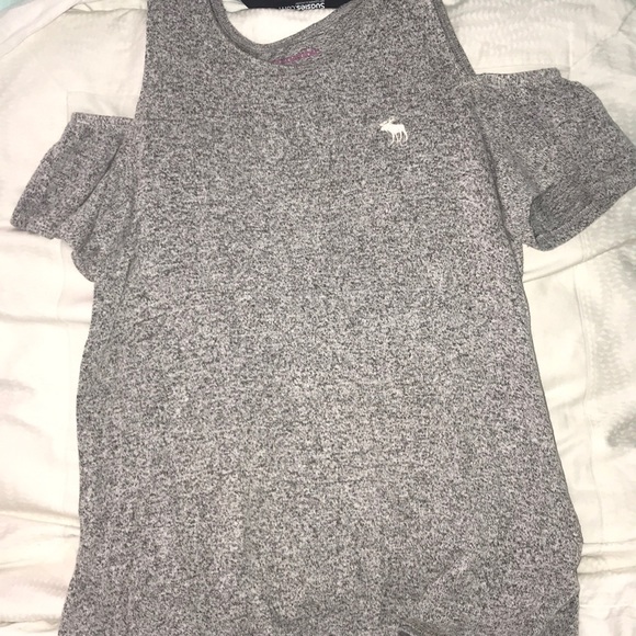 Abercrombie cold shoulder shirt - Picture 2 of 4